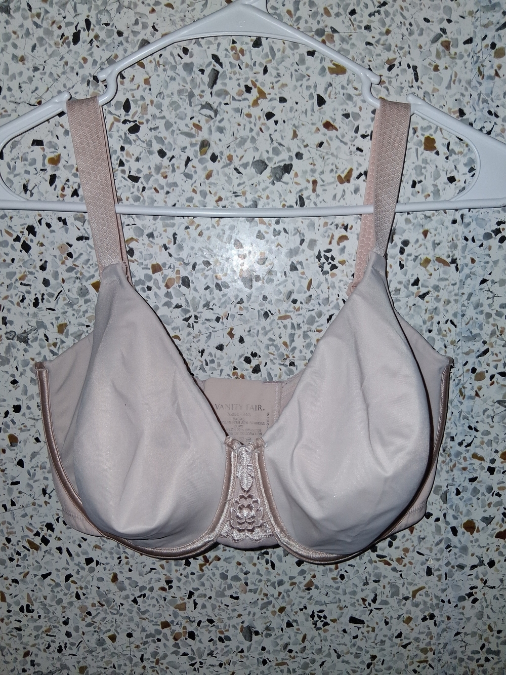 Women's Vanity Fair Tshirt Bra Size 34G Pink Light Padding With Wires